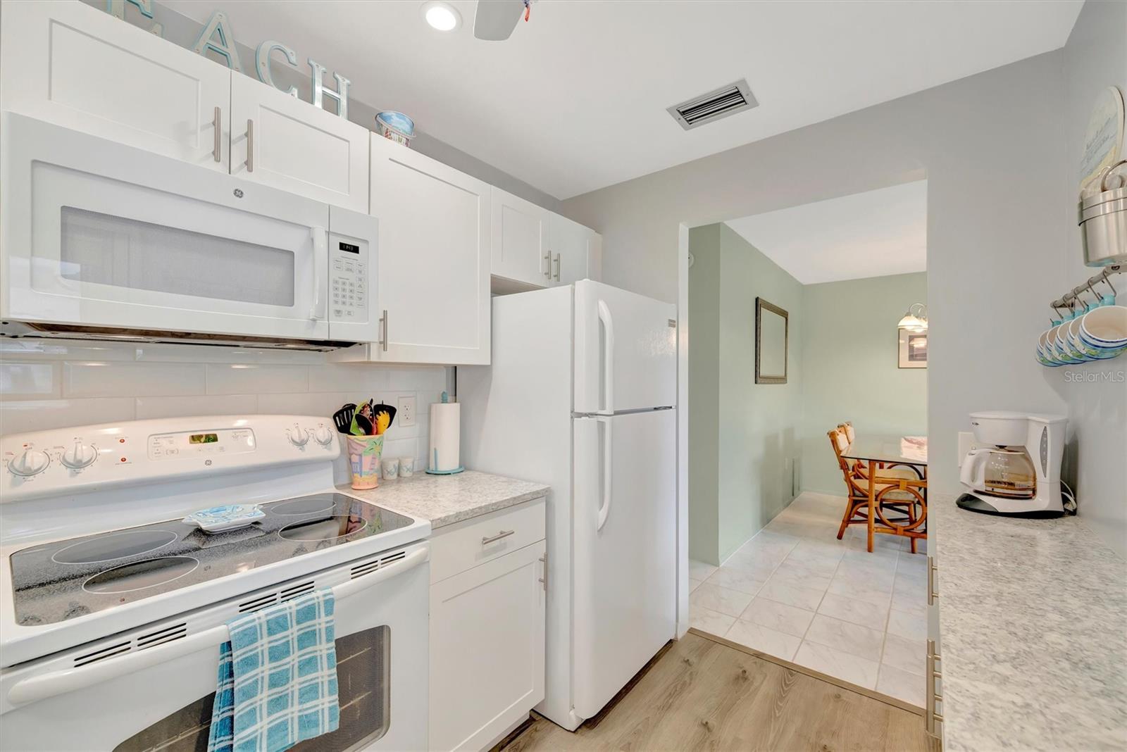 6057 CORAL WAY #3 — photo 7