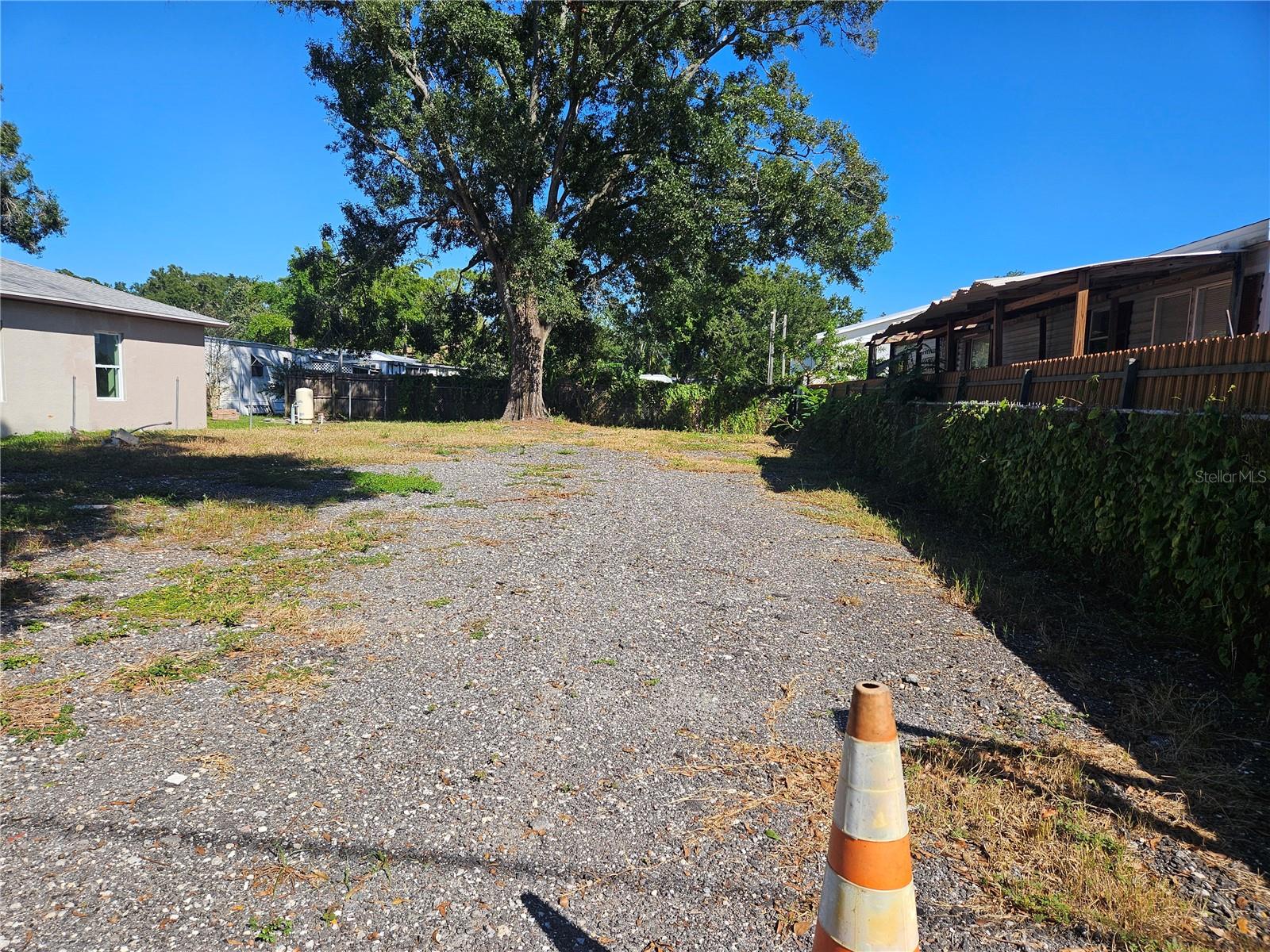 12321 CAMBRIDGE AVE — photo 5