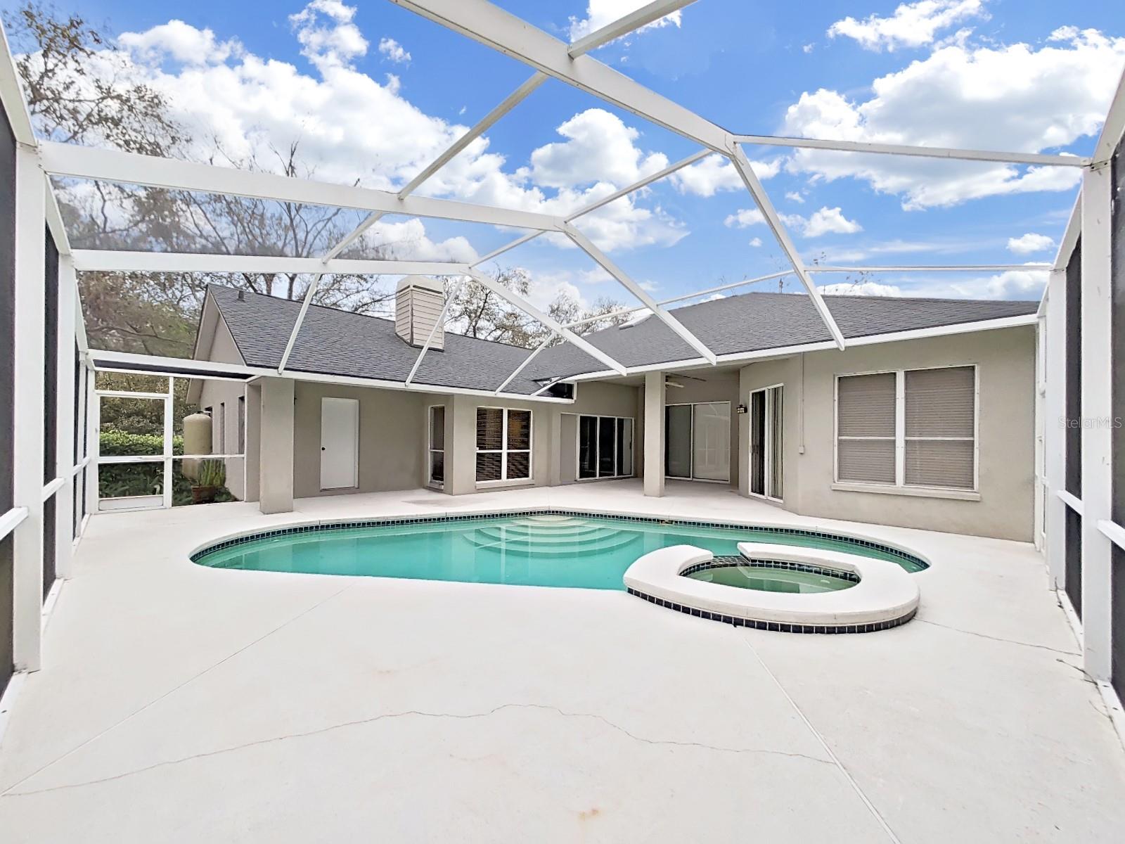 17307 OAK LEDGE DR — photo 43