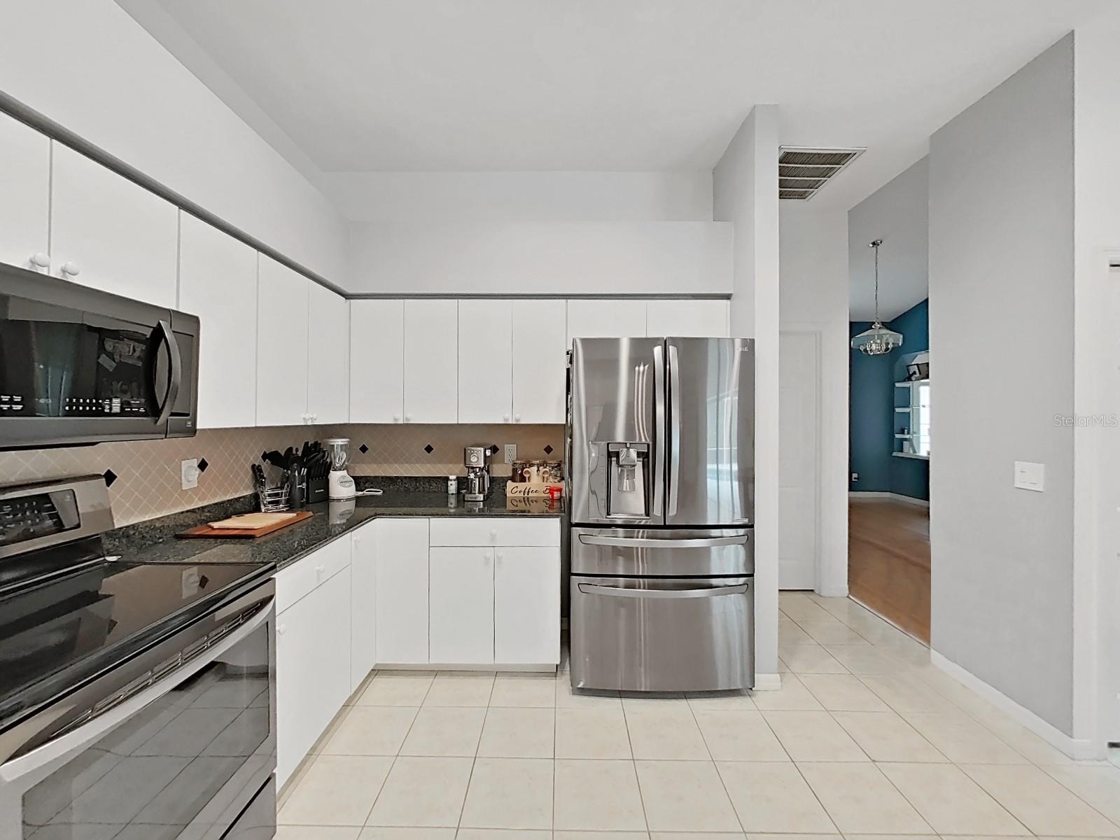 17307 OAK LEDGE DR — photo 21