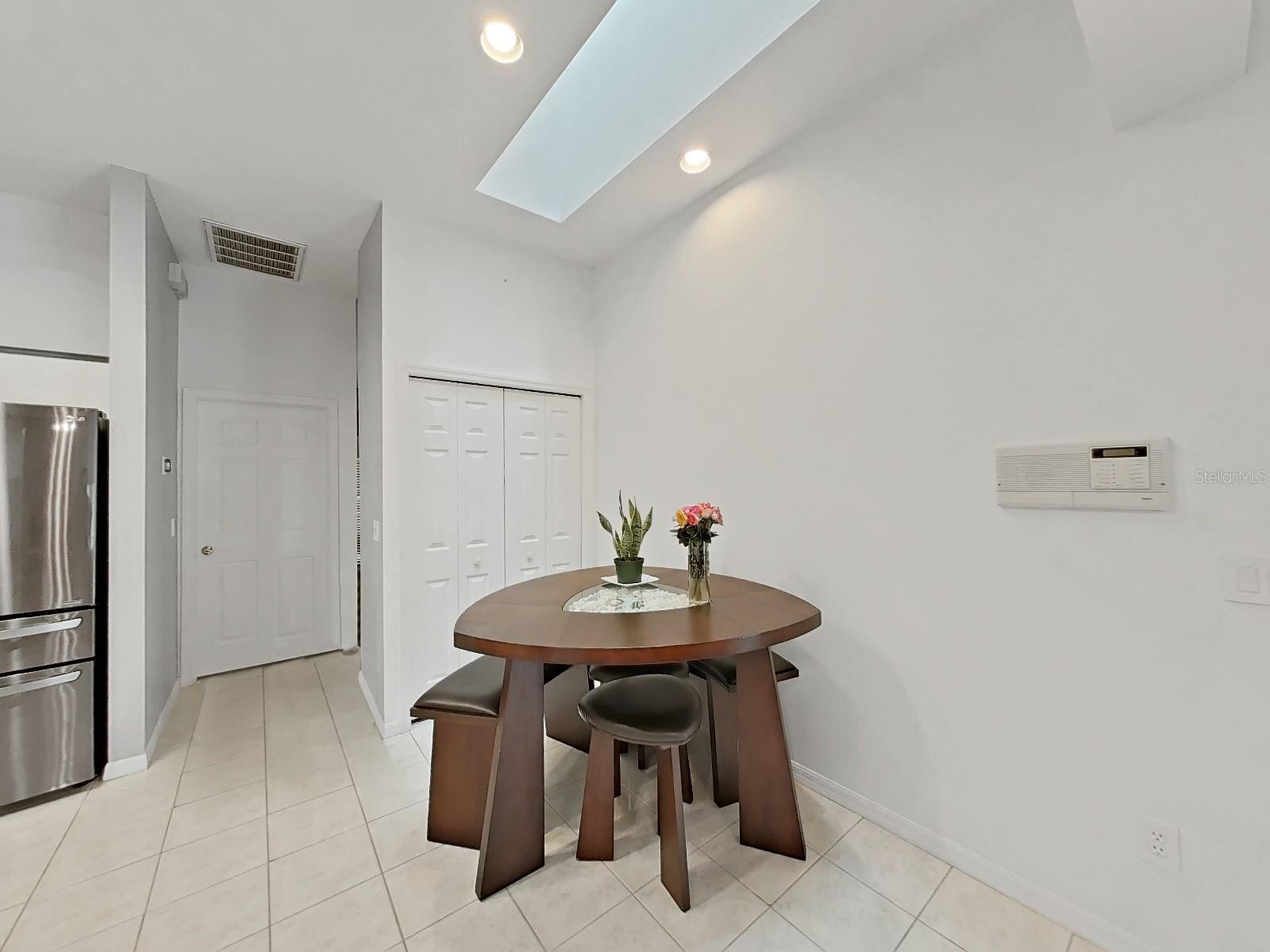 17307 OAK LEDGE DR — photo 23