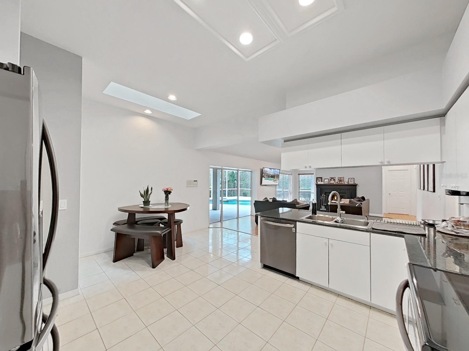 17307 OAK LEDGE DR — photo 20