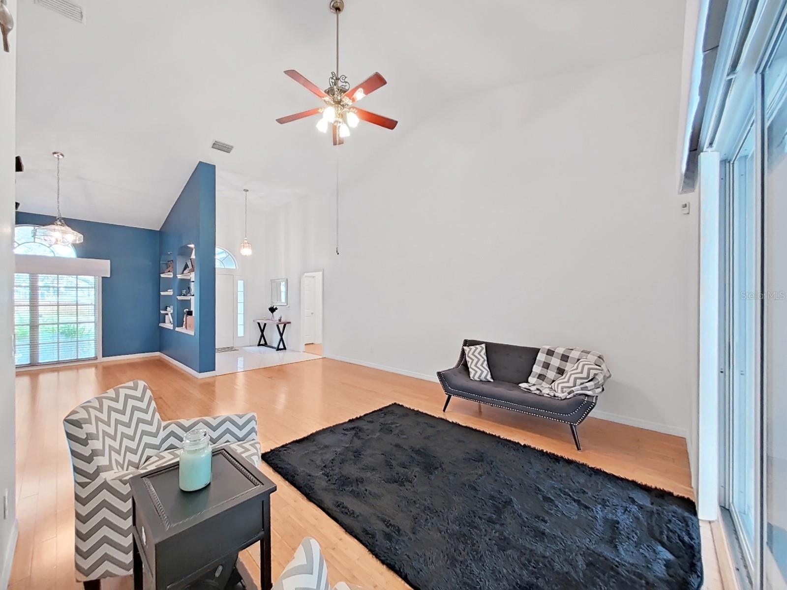 17307 OAK LEDGE DR — photo 10
