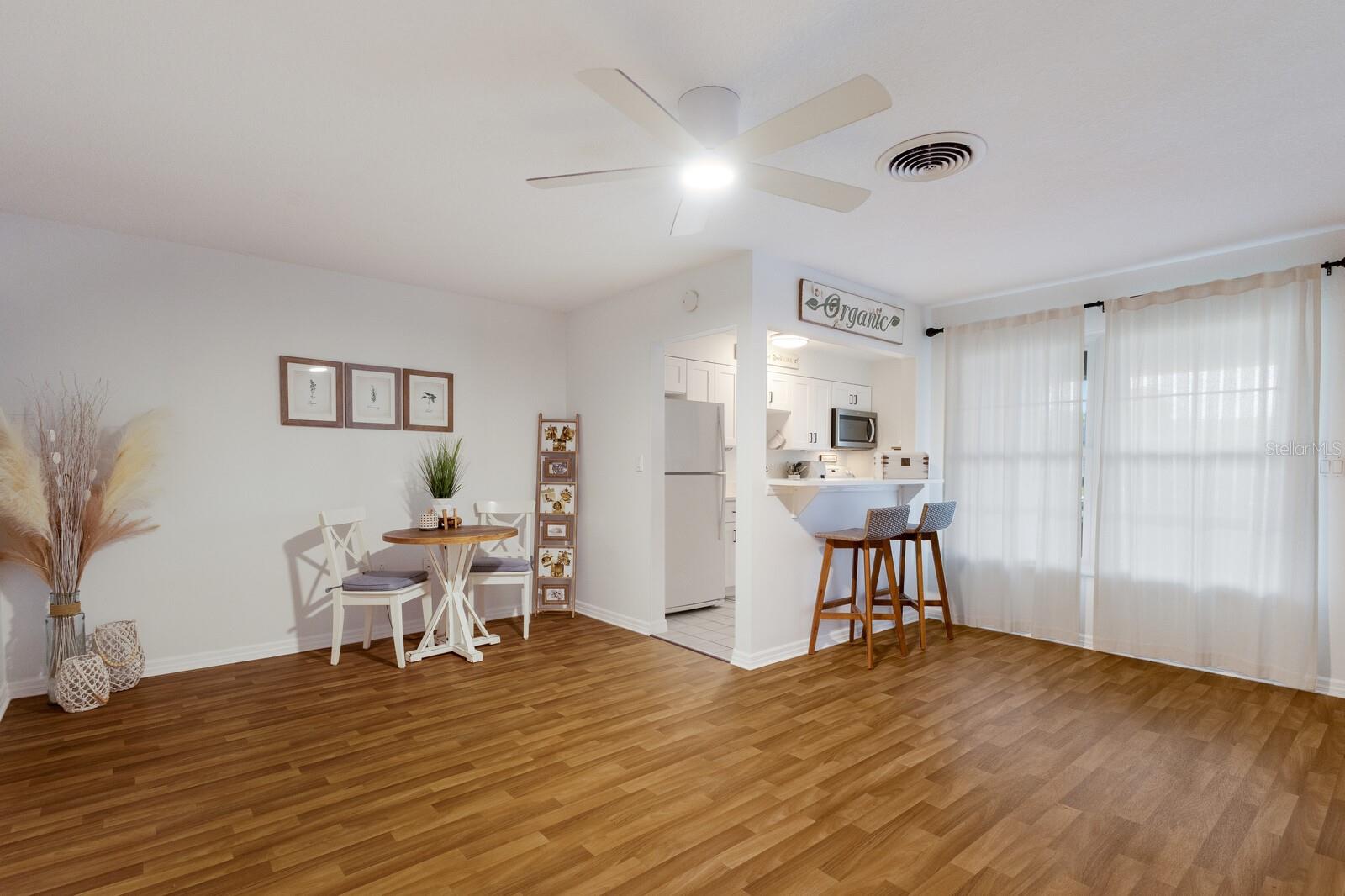 4444 SWIFT RD #4 — photo 9