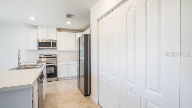 7200 MANTHEY AVE — photo 21