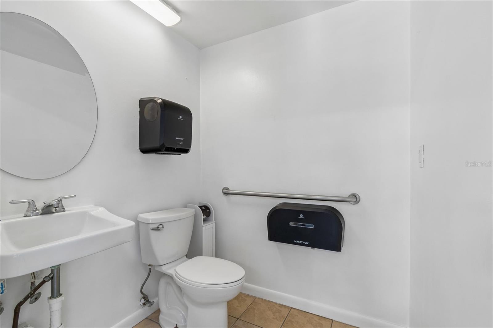 1453 S MARTIN LUTHER KING JR AVE — photo 45