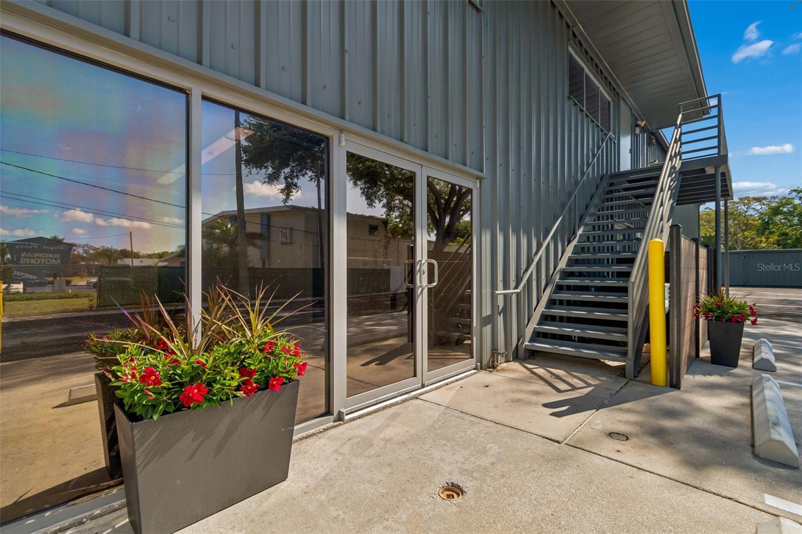 1453 S MARTIN LUTHER KING JR AVE — photo 48