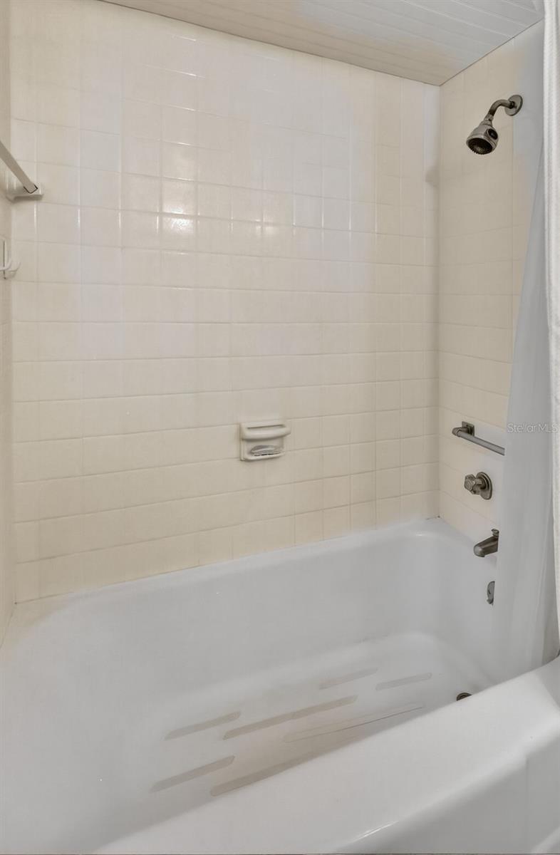 31 ISLAND WAY #408 — photo 23