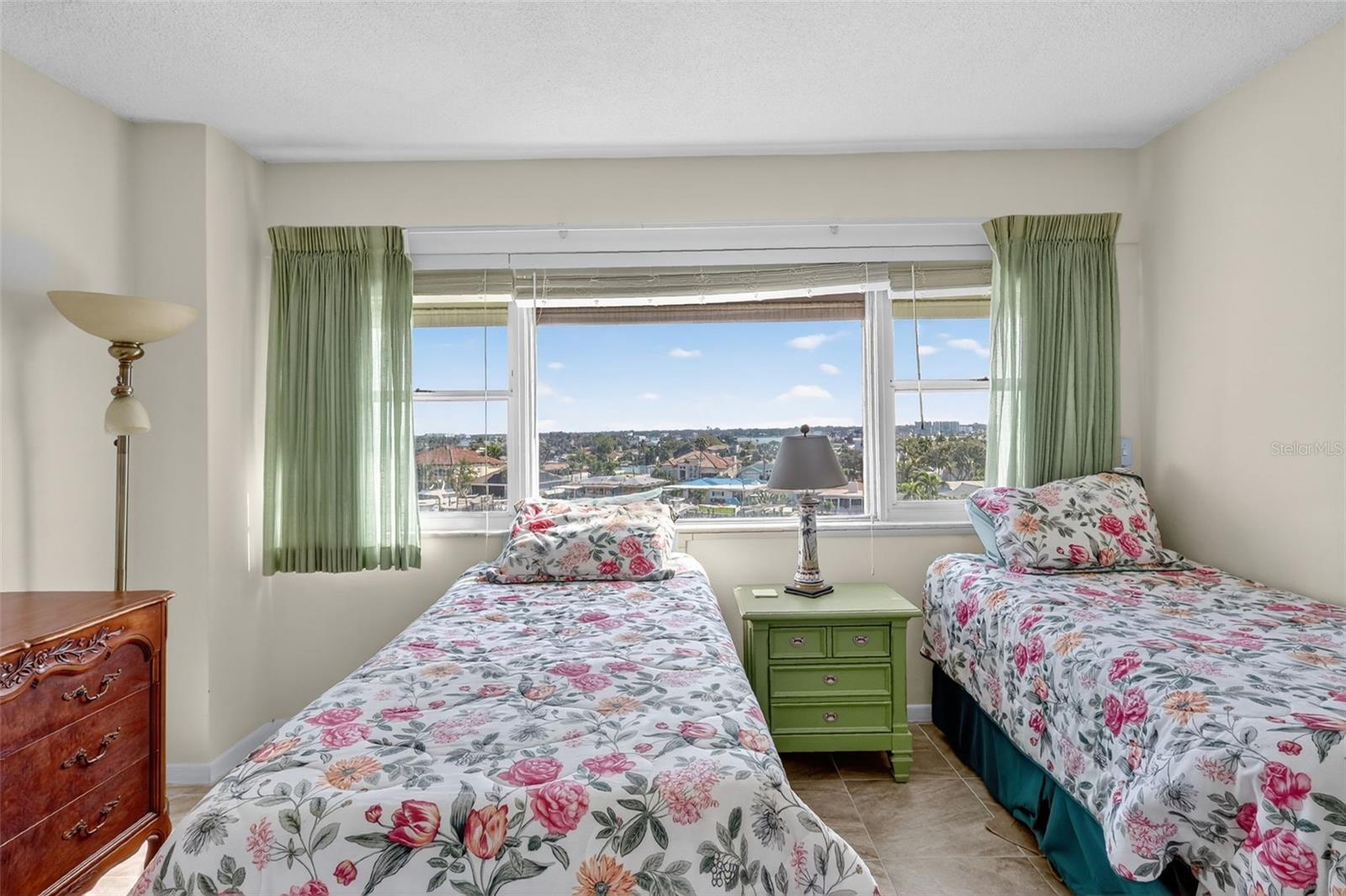 31 ISLAND WAY #408 — photo 20