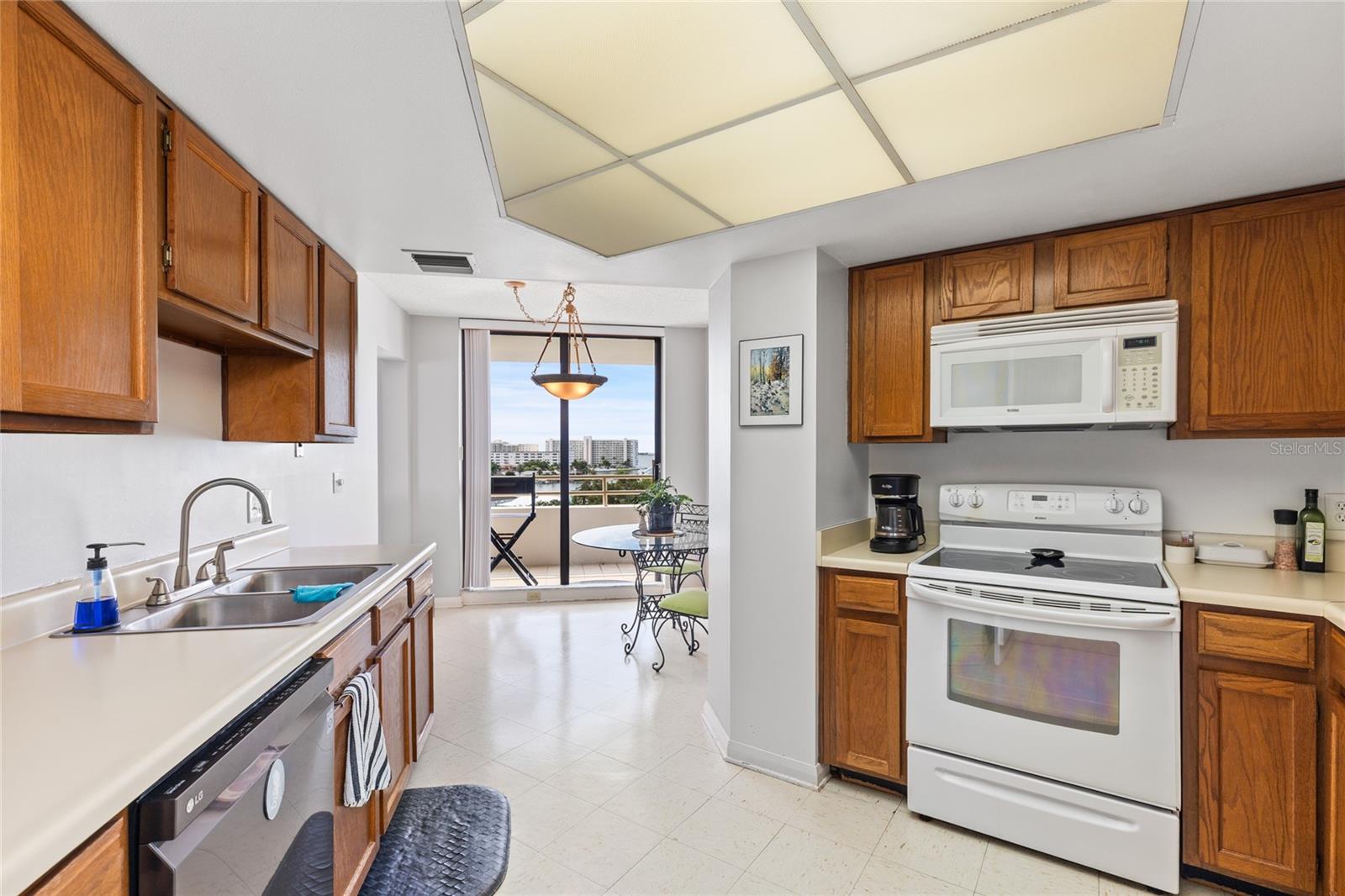 5950 PELICAN BAY PLZ S #705 — photo 14