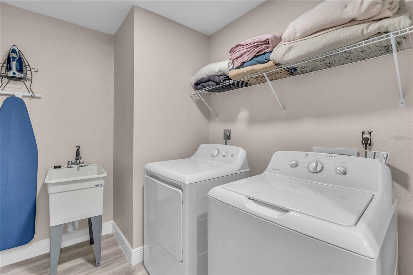 2544 CARLISLE PL — photo 26