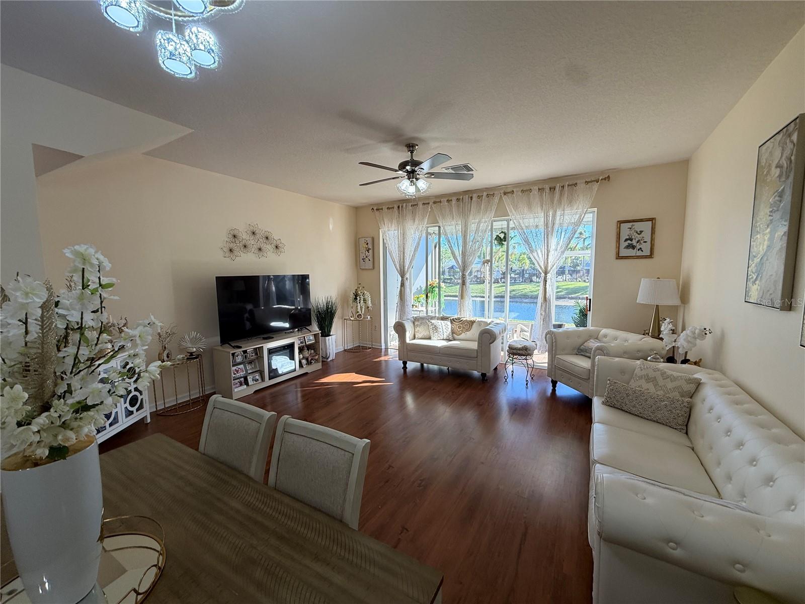 26642 CASTLEVIEW WAY — photo 20