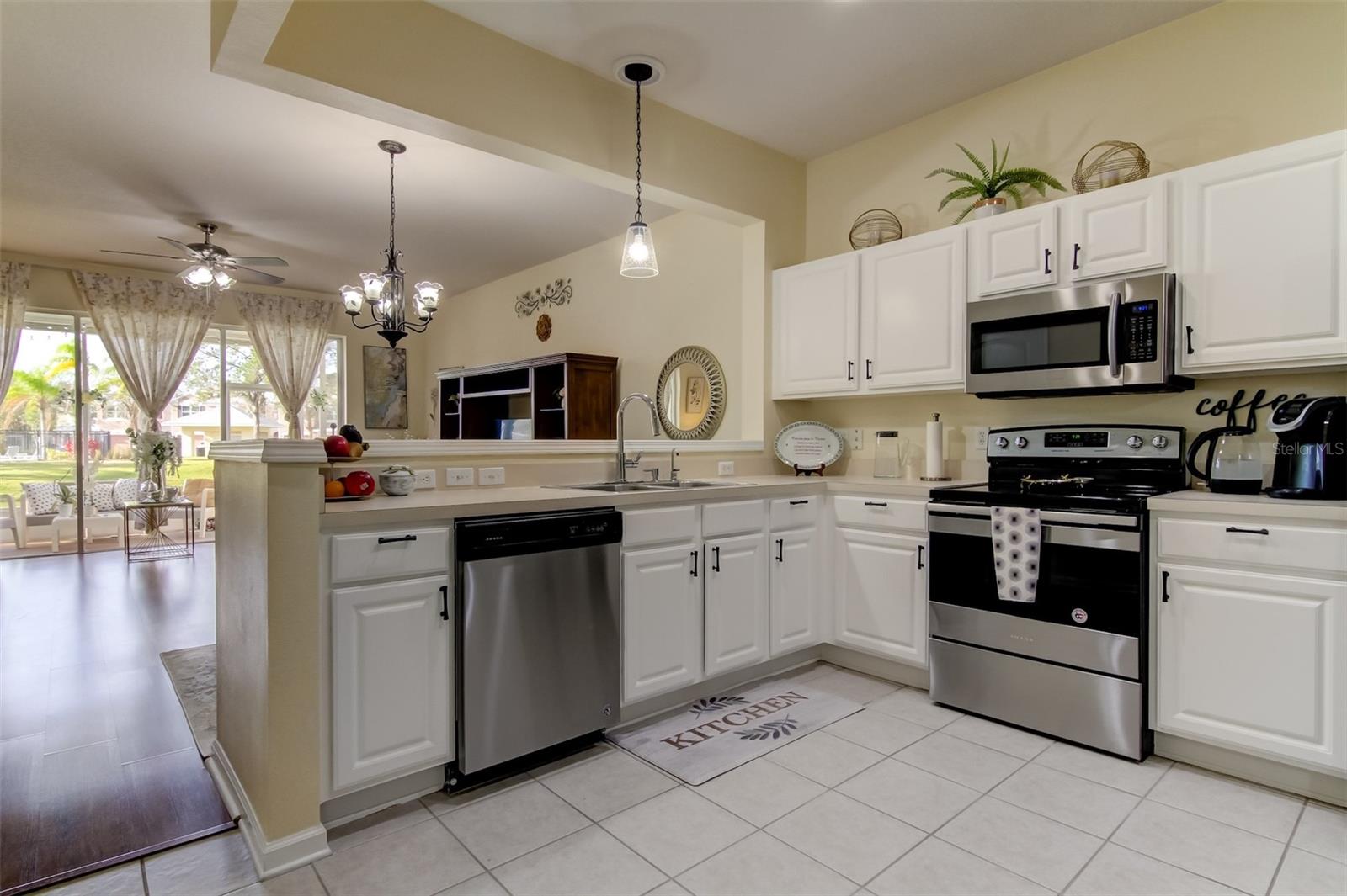 26642 CASTLEVIEW WAY — photo 10