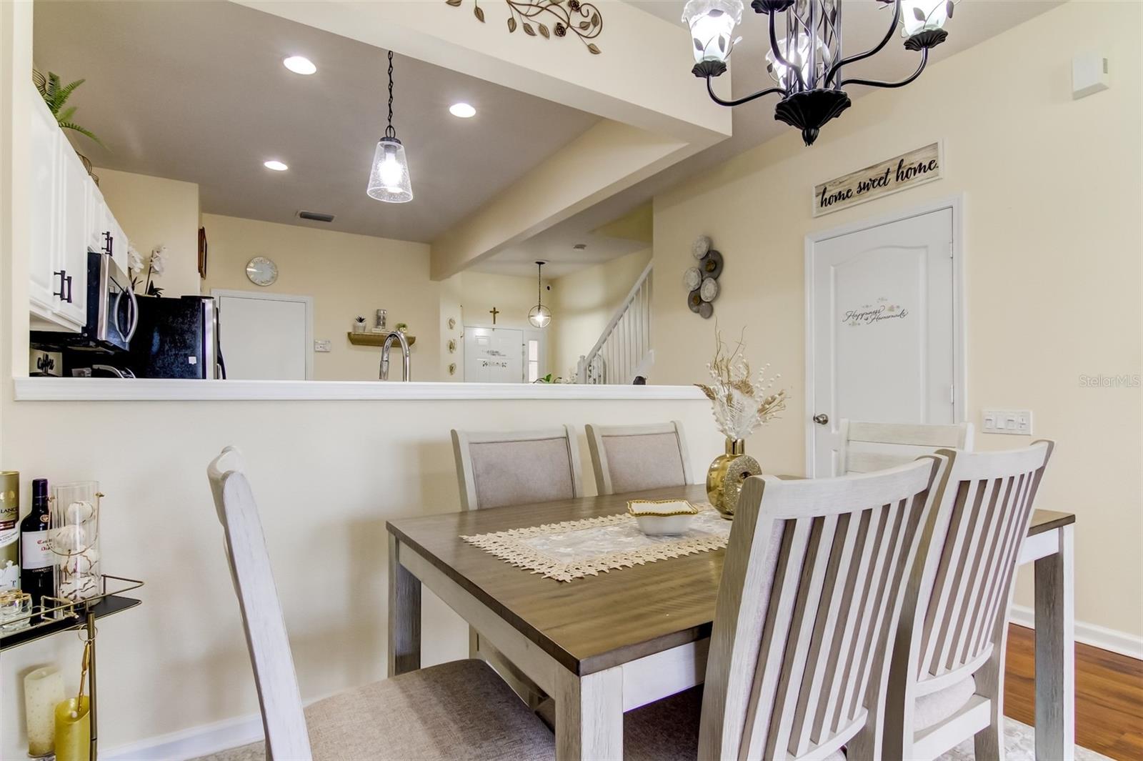 26642 CASTLEVIEW WAY — photo 17