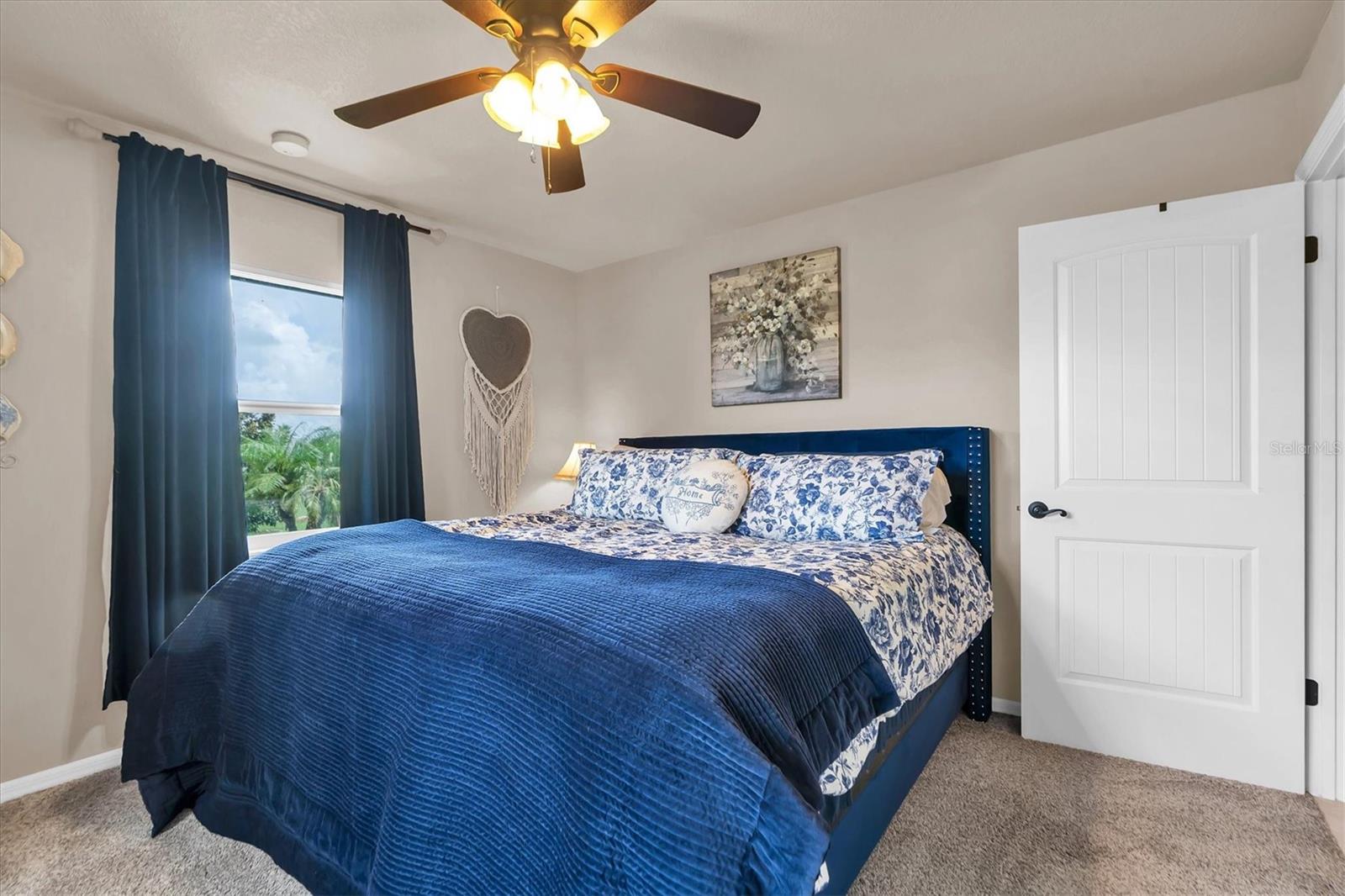 301 THORN HILL PL — photo 18