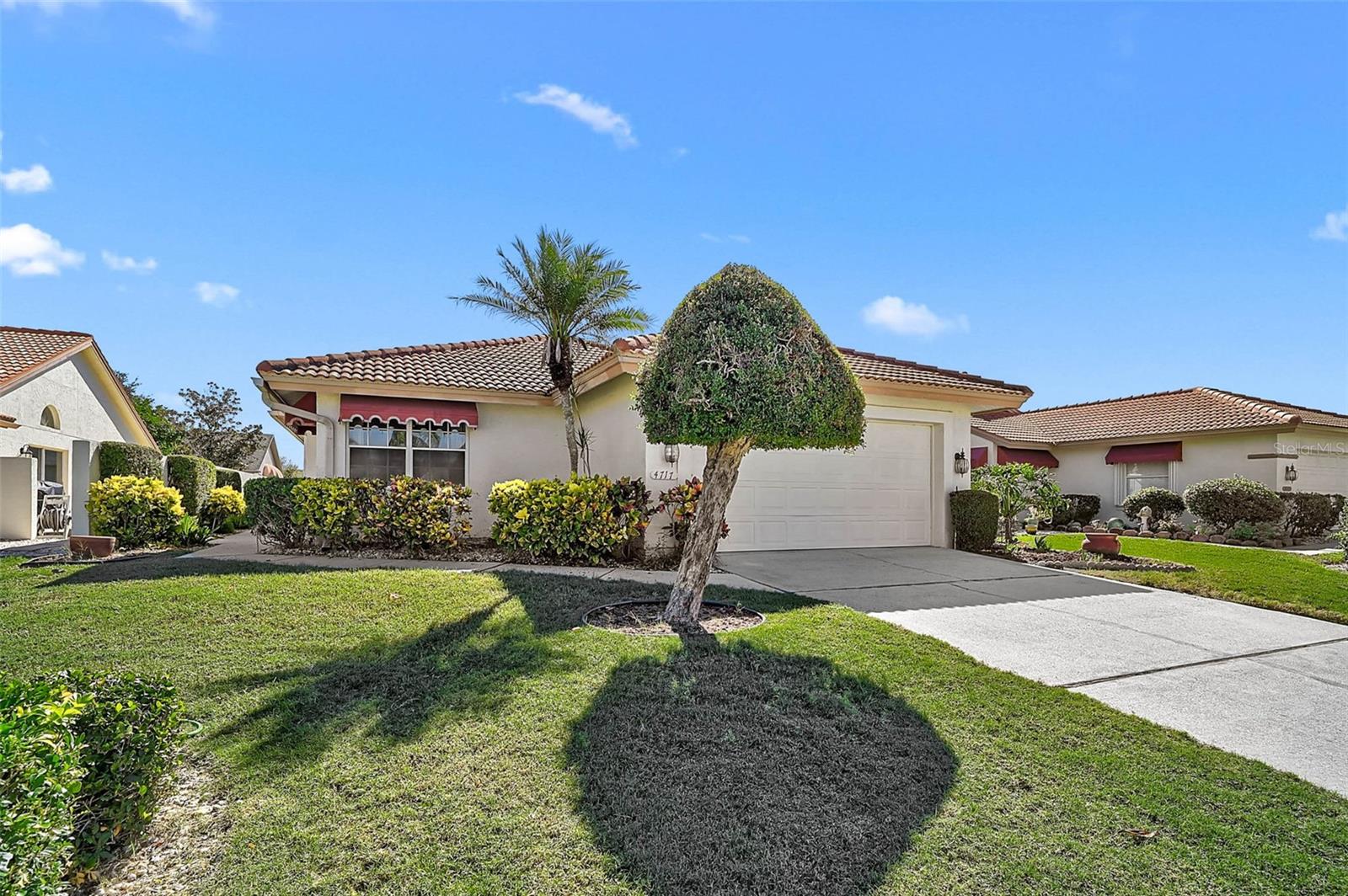 4717 PERIDIA BLVD E — photo 2