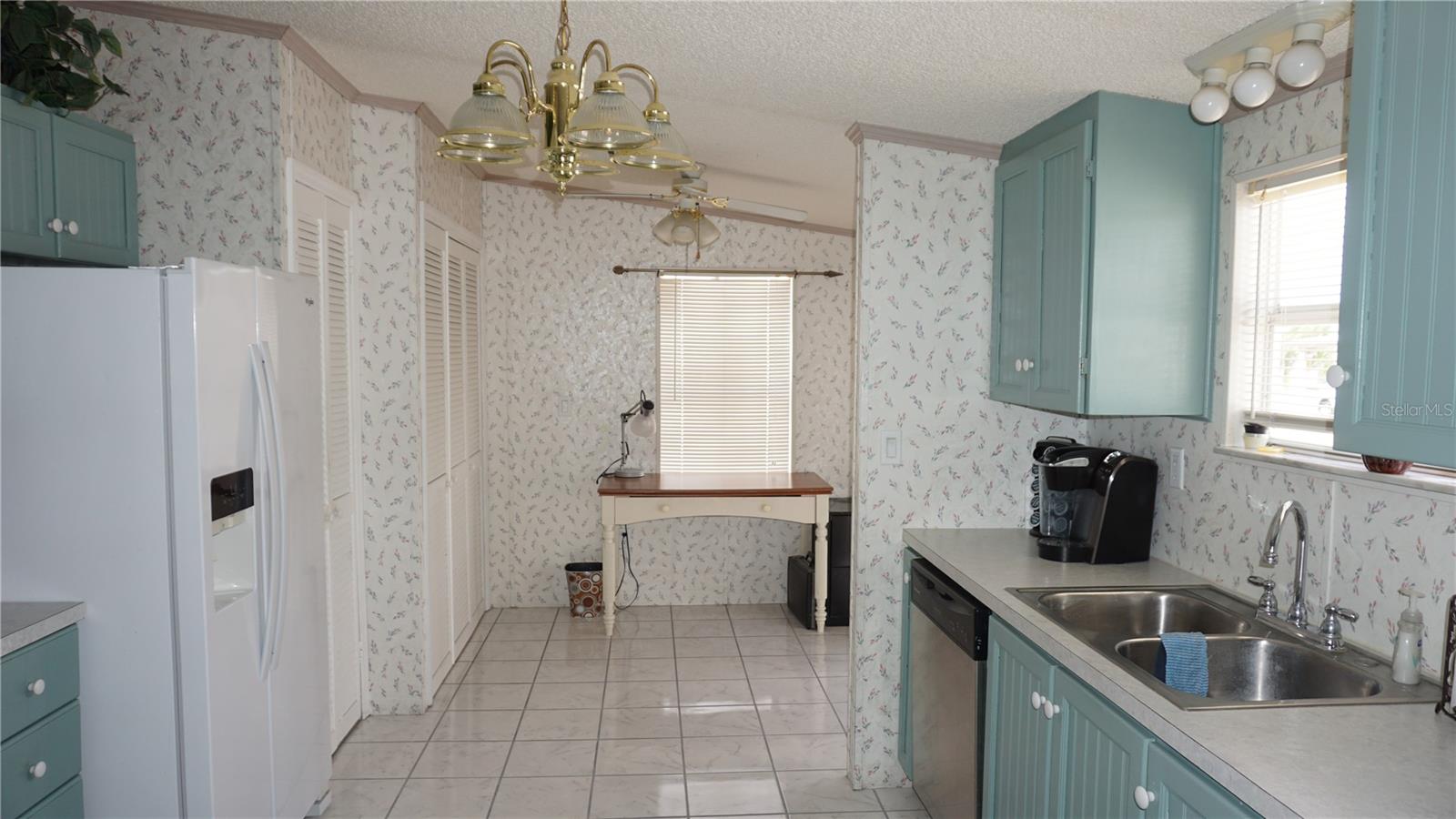 12023 LONGHORN DR — photo 3