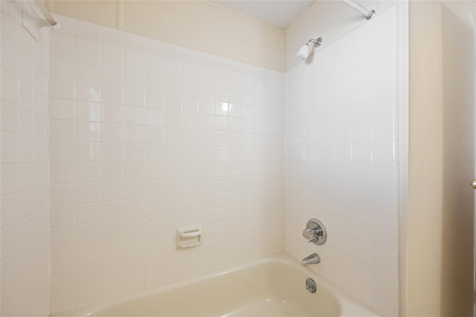 2127 WAILUA DR — photo 33