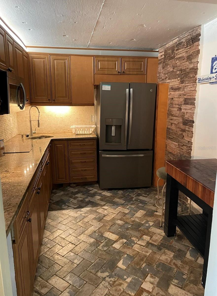101 S GULFSTREAM AVE #10B — photo 24