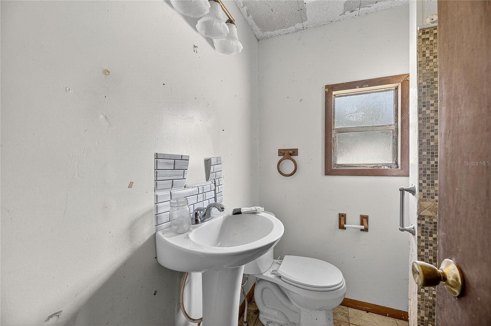 311 S WEBB RD — photo 17