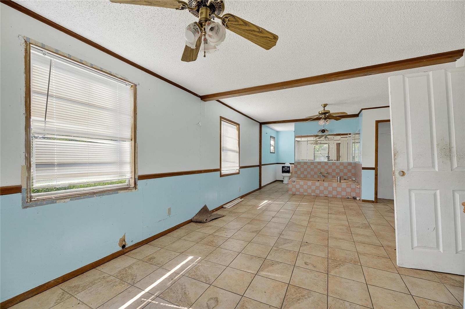 311 S WEBB RD — photo 43