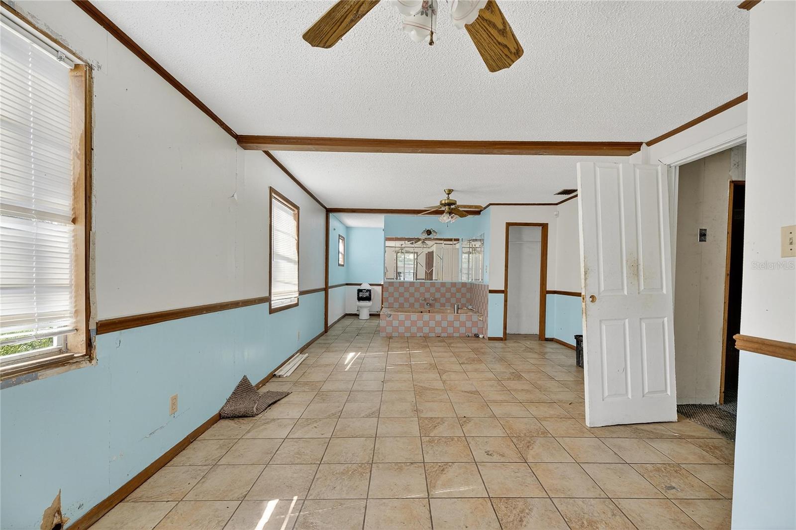 311 S WEBB RD — photo 39