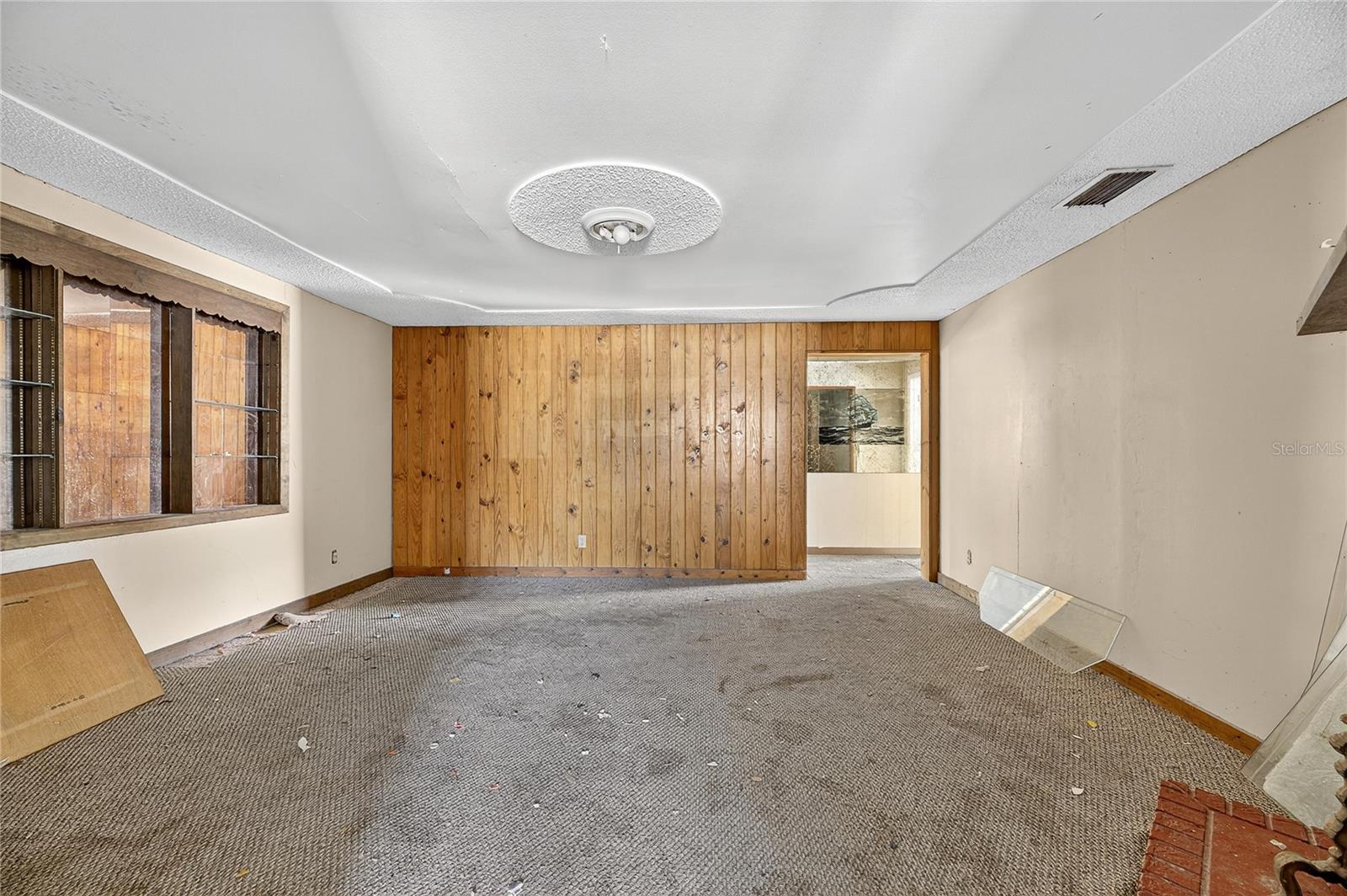 311 S WEBB RD — photo 32