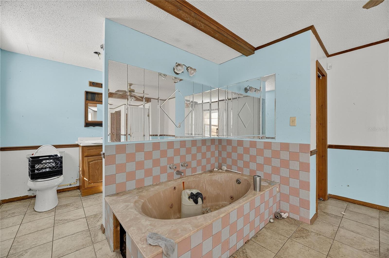 311 S WEBB RD — photo 47