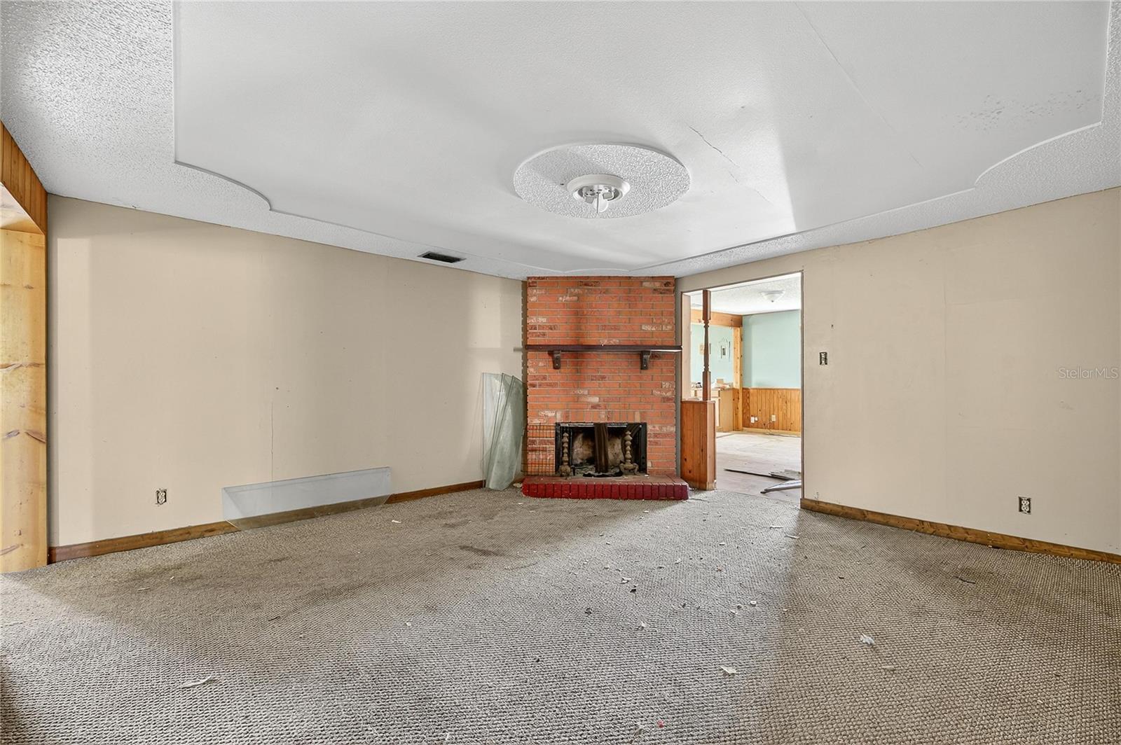 311 S WEBB RD — photo 28