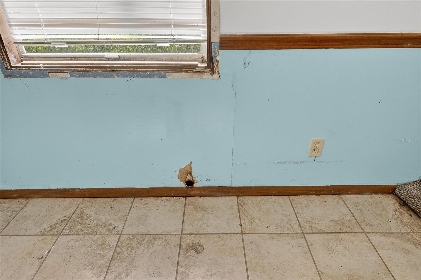 311 S WEBB RD — photo 52