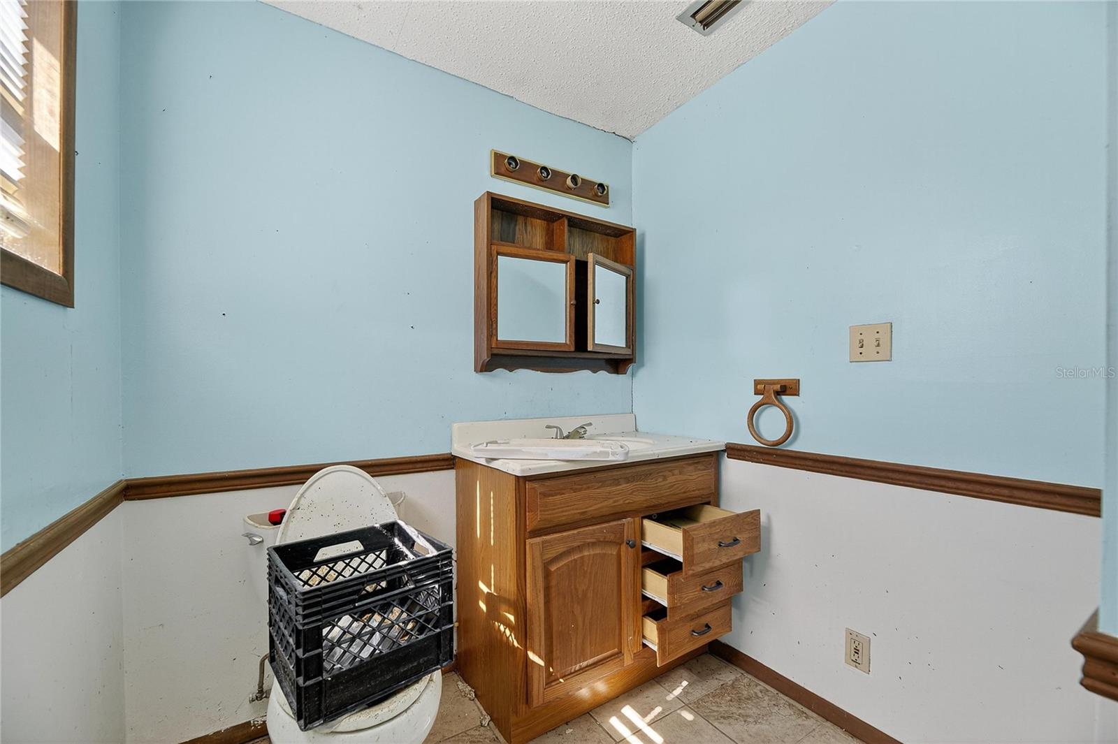 311 S WEBB RD — photo 48