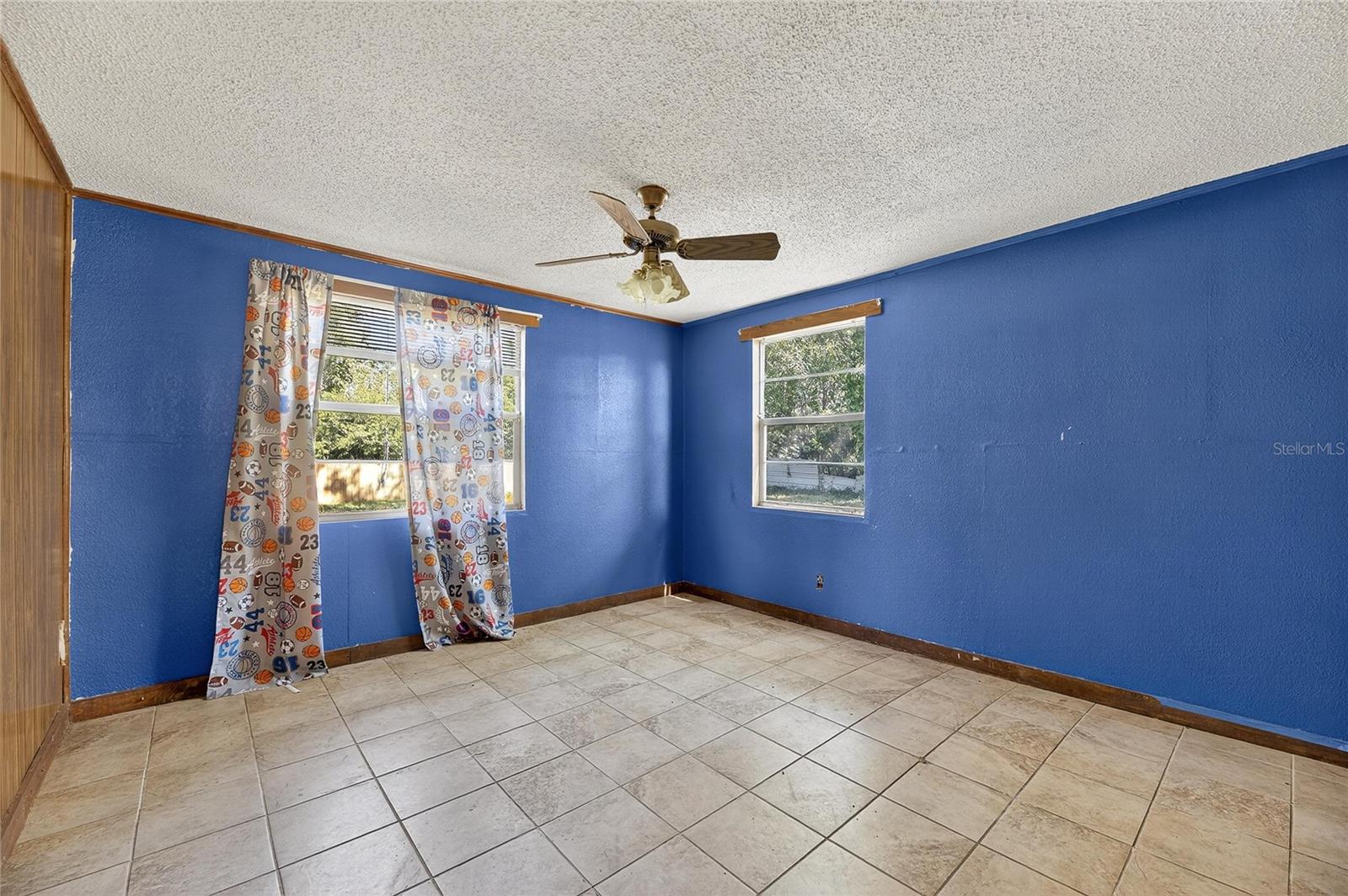311 S WEBB RD — photo 33