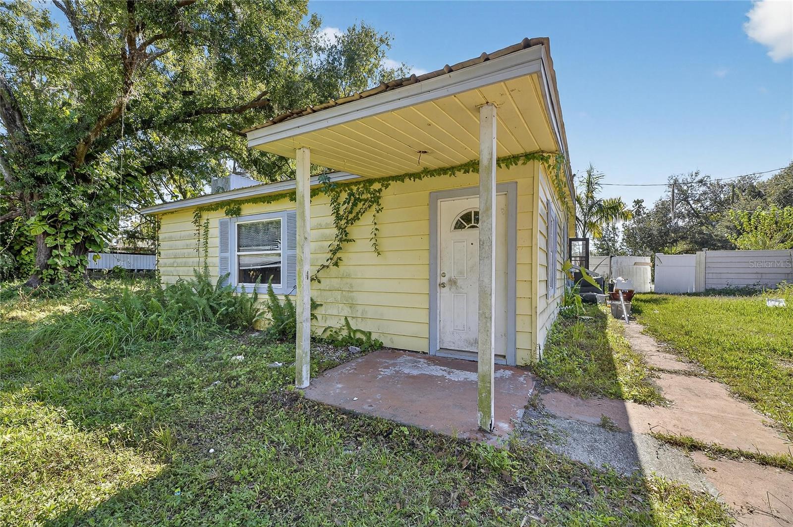 311 S WEBB RD — photo 2