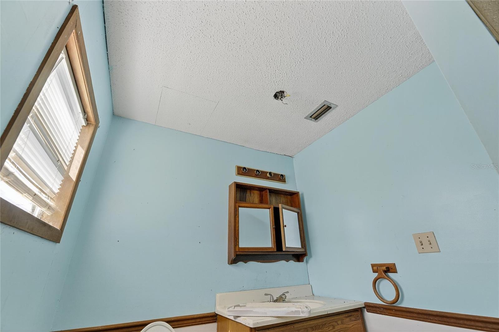 311 S WEBB RD — photo 49
