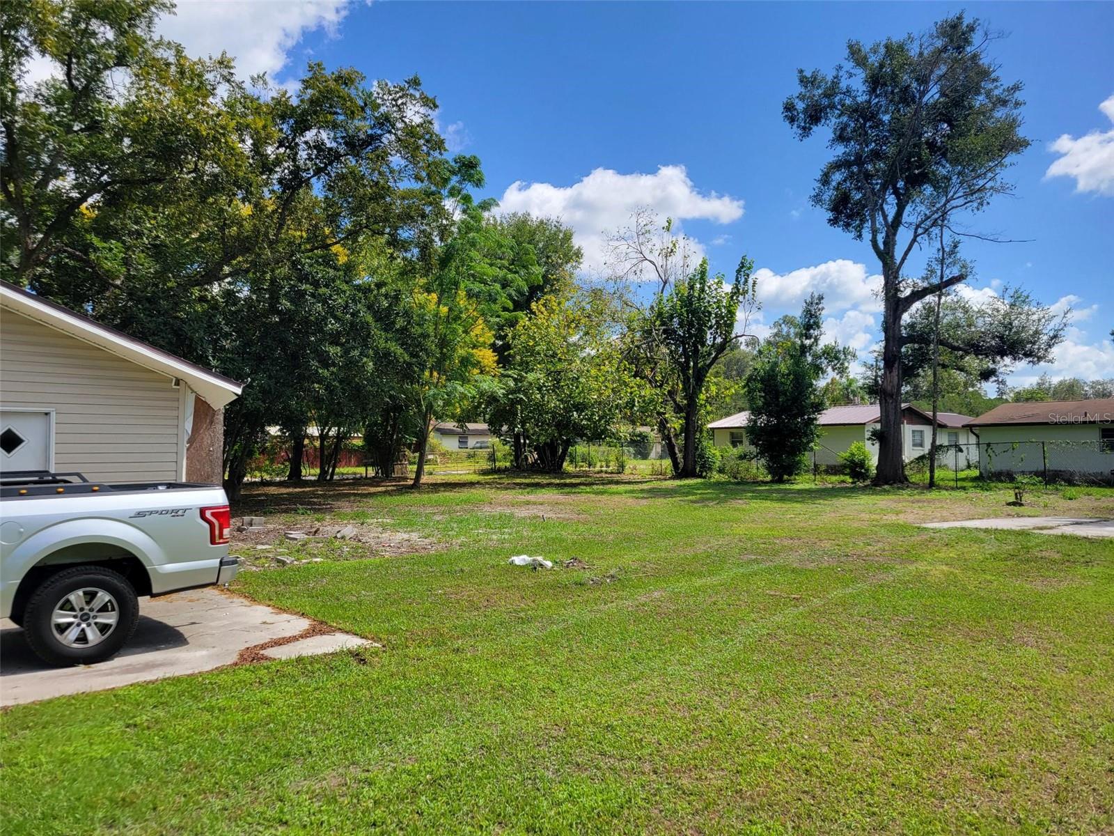 38606 CALUMET AVE — photo 2