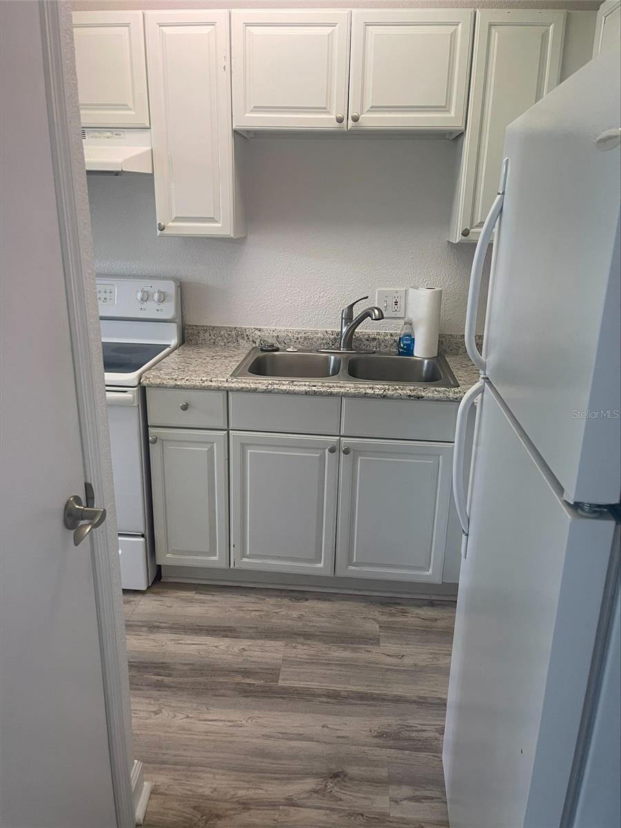 13831 ORANGE SUNSET DR #201 — photo 9