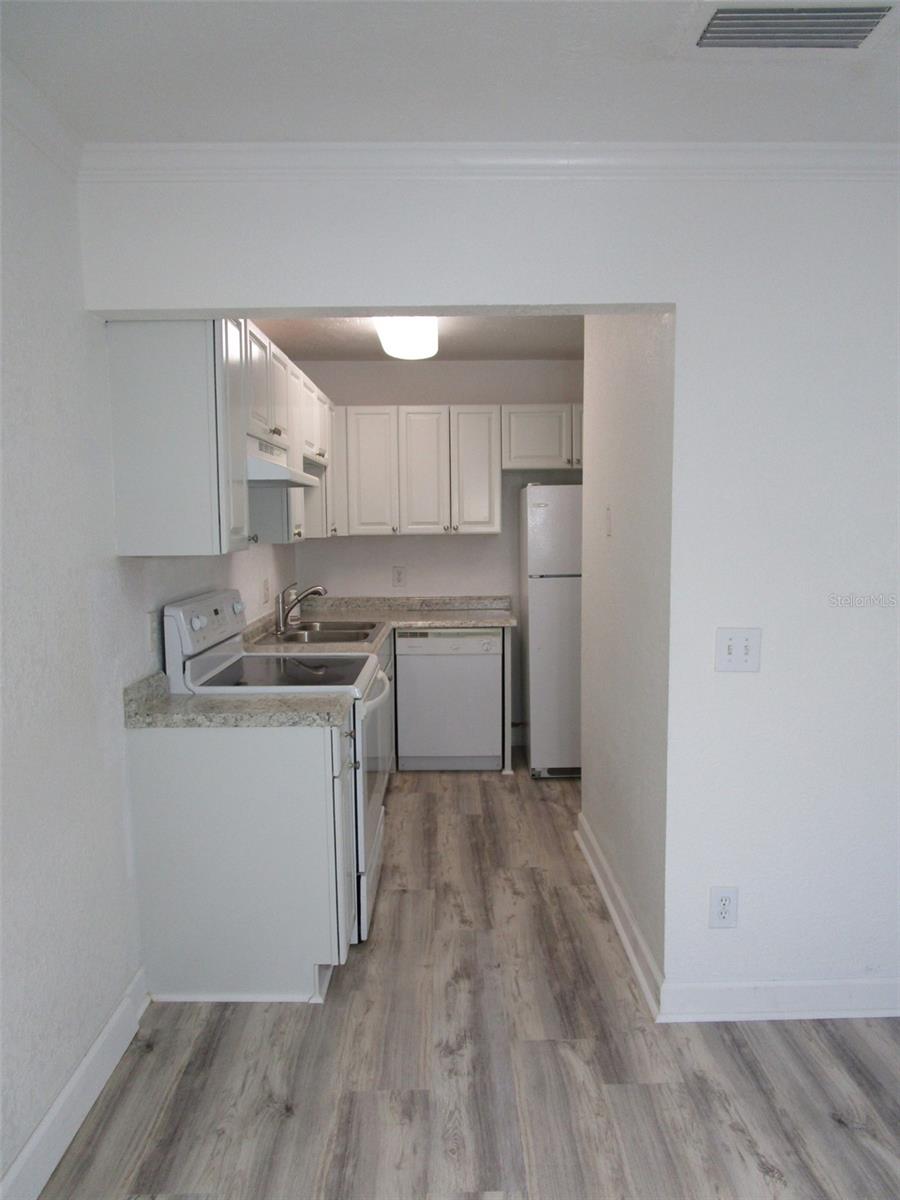 13831 ORANGE SUNSET DR #201 — photo 8