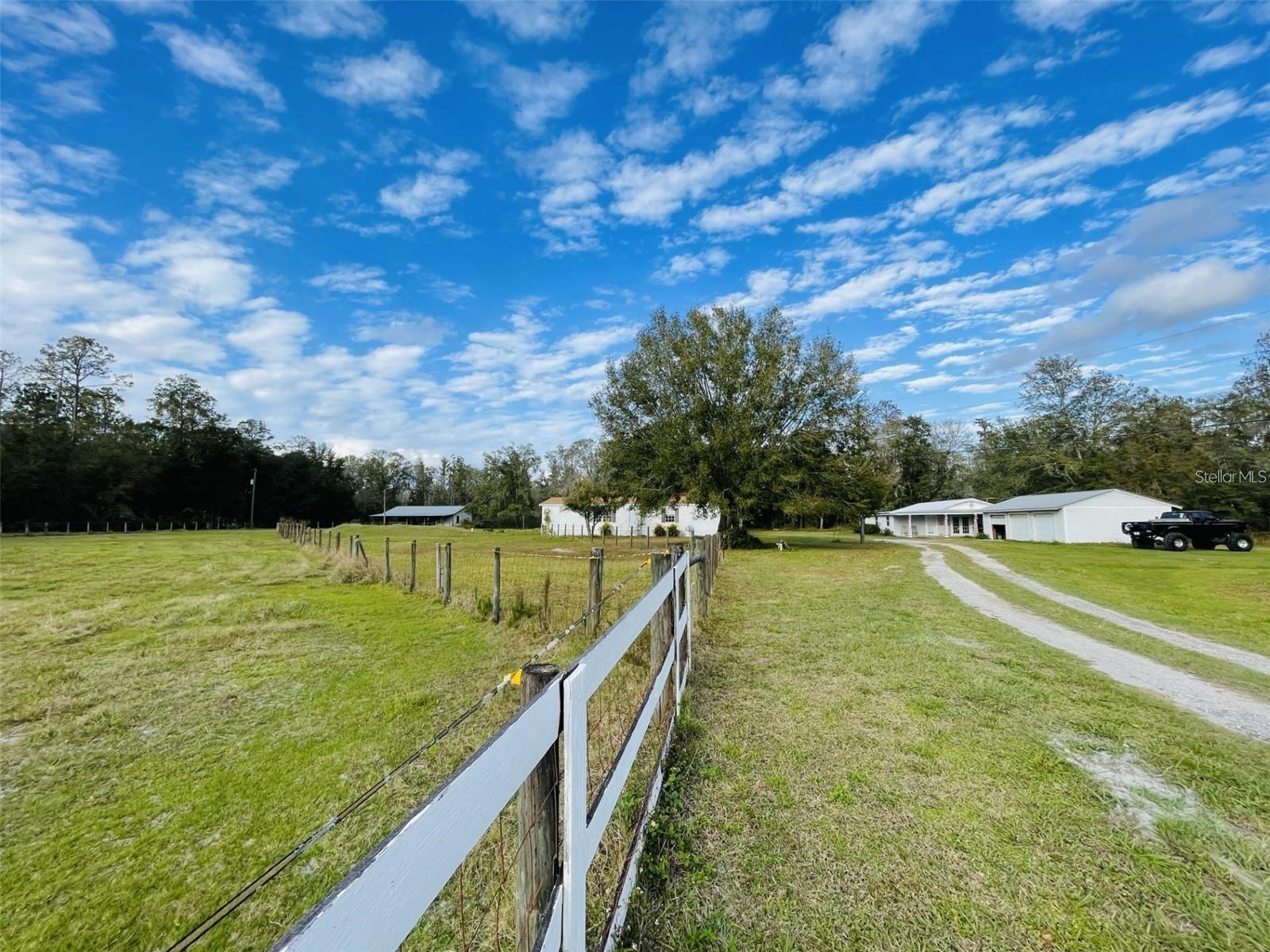 6810 PEARSON LN — photo 4