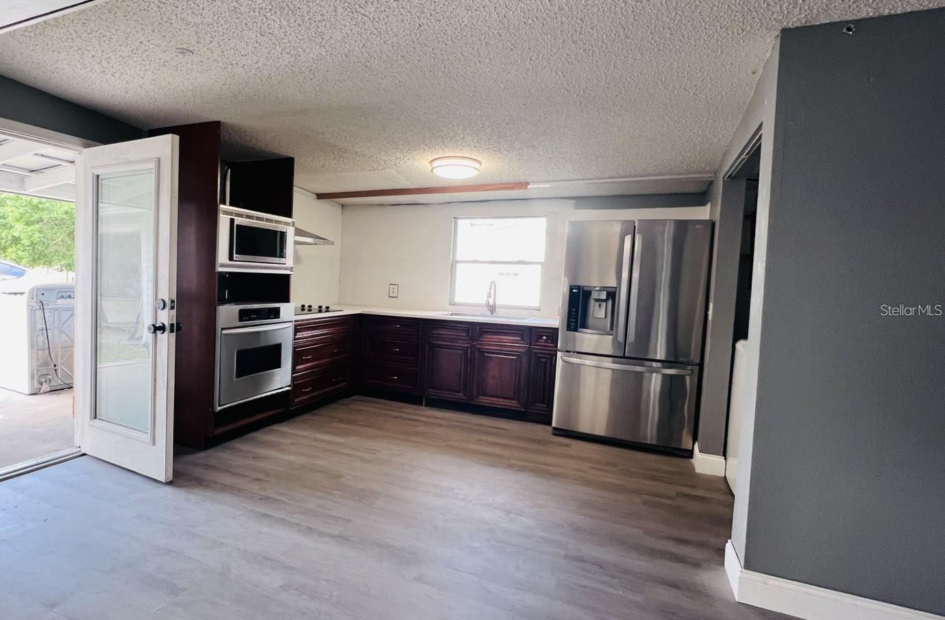 6810 PEARSON LN — photo 20