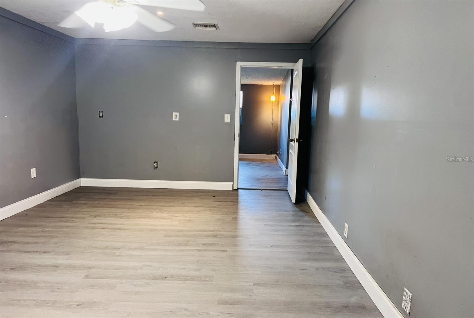 6810 PEARSON LN — photo 25