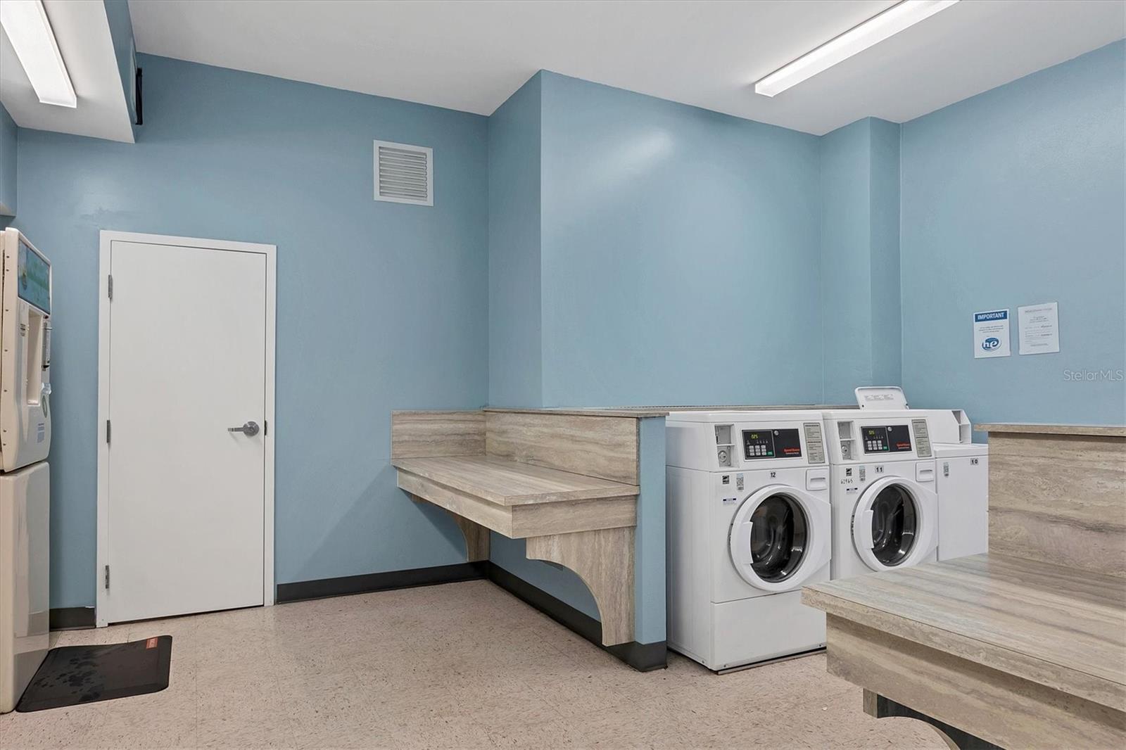 6401 FLORAL CT — photo 37