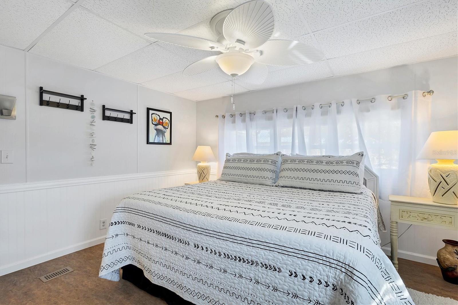 6401 FLORAL CT — photo 22