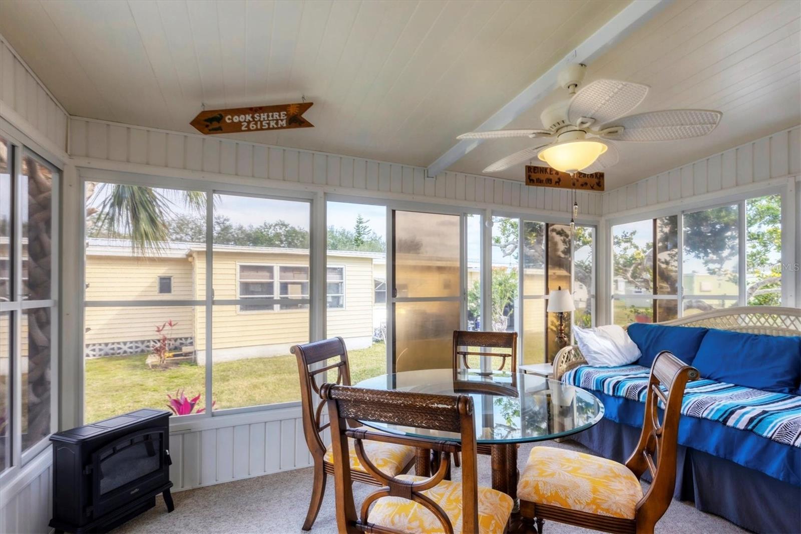 6401 FLORAL CT — photo 27