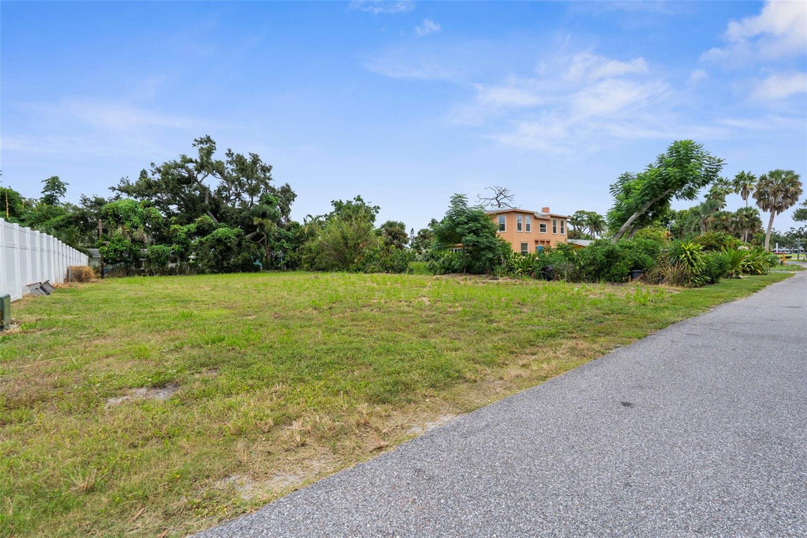 216 PAVONIA RD — photo 9