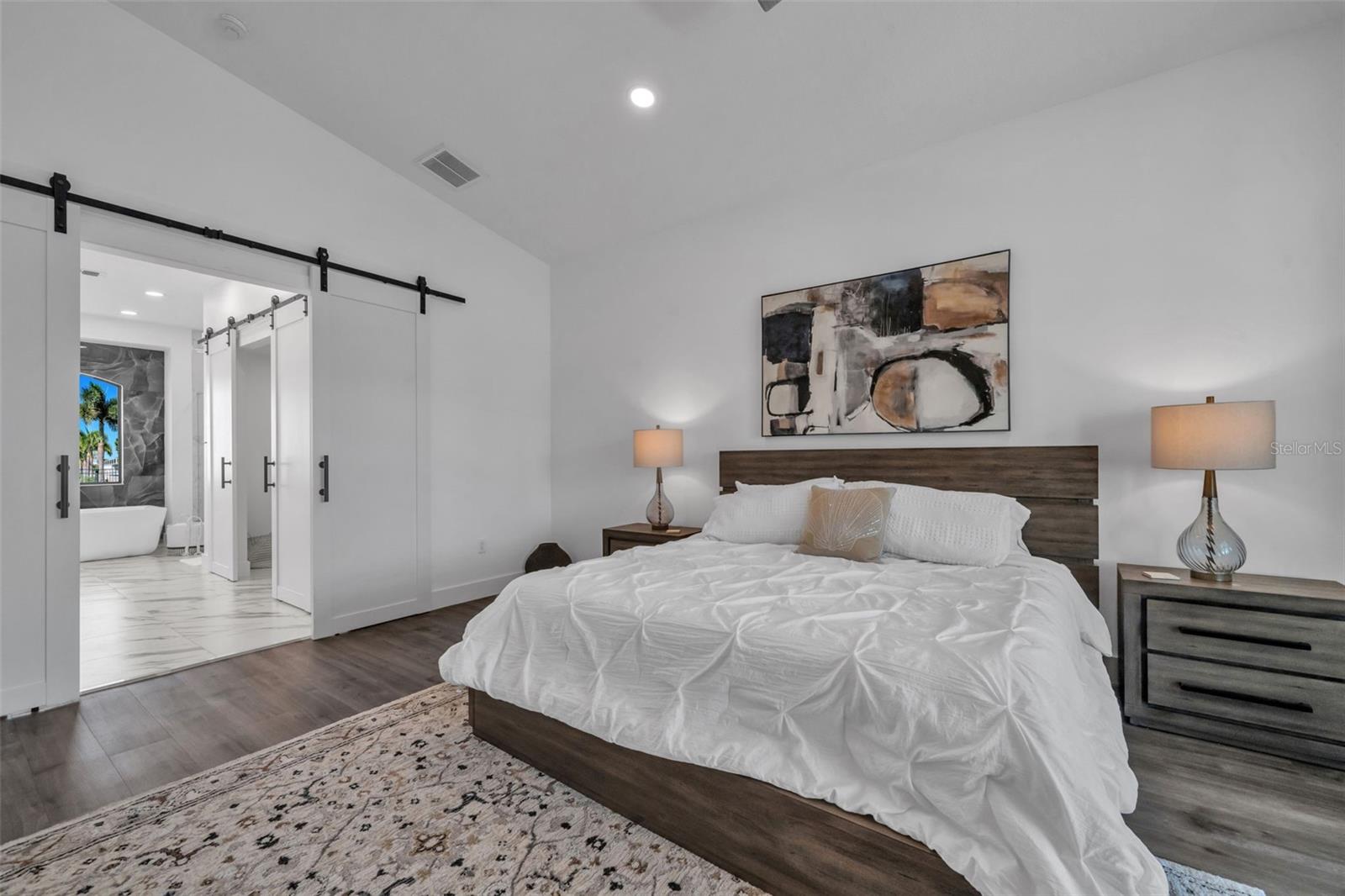 112 LEEWARD IS — photo 15