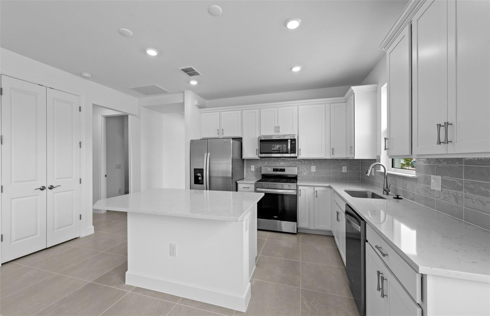 1596 TAVIRA PL — photo 11