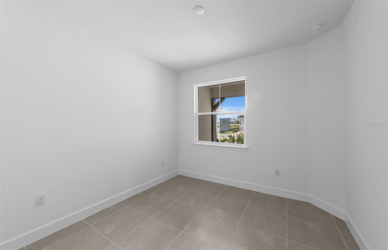 1596 TAVIRA PL — photo 20