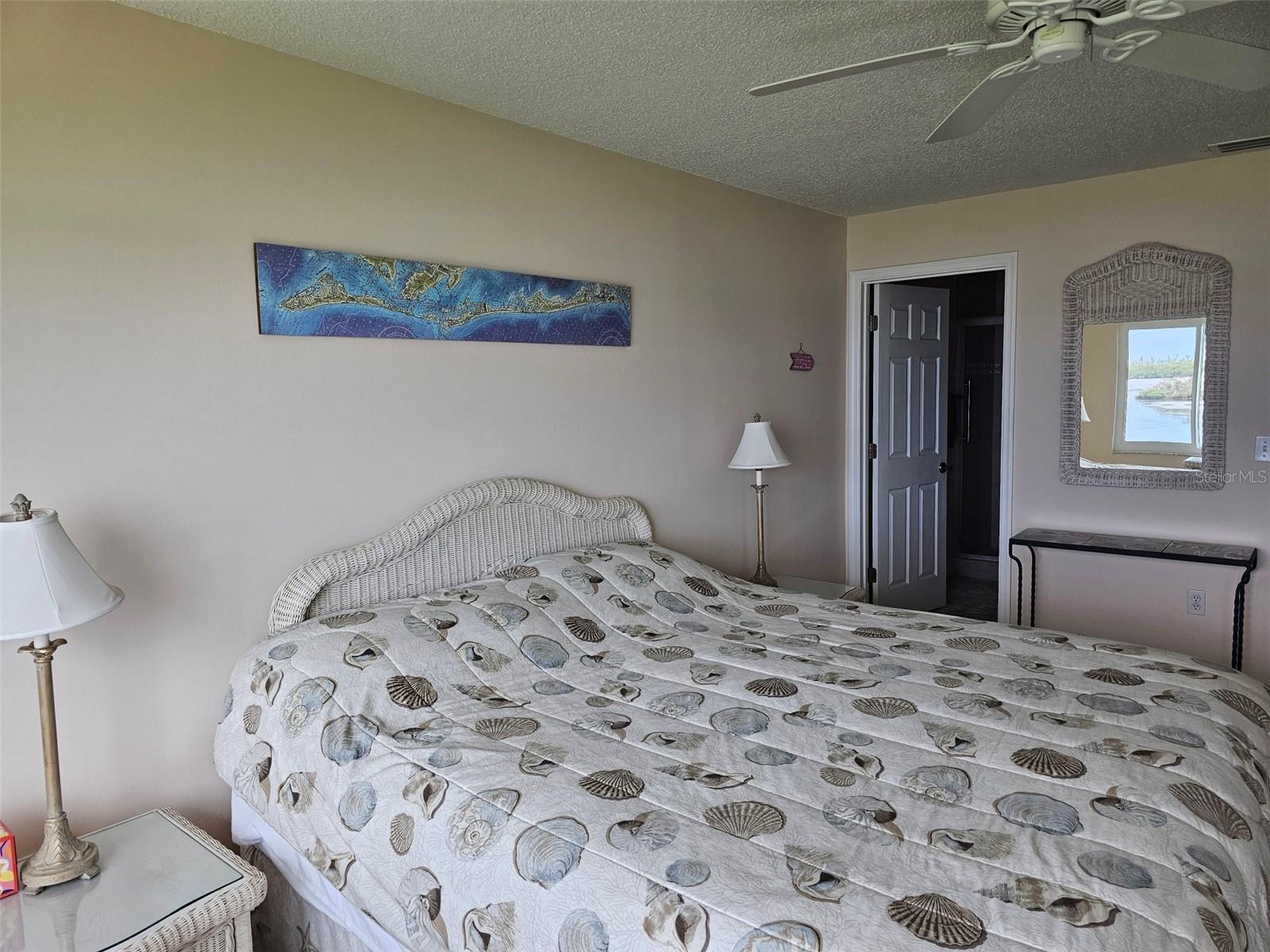 4765 INDEPENDENCE DR — photo 16