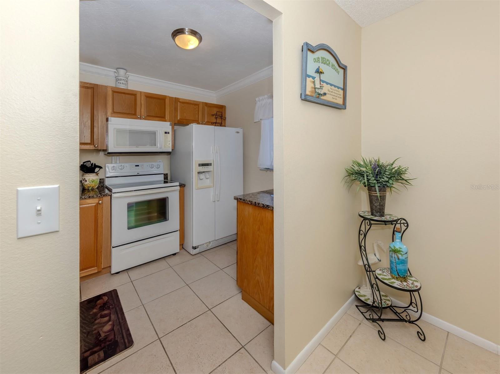 361 AIRPORT AVE E #508 — photo 10