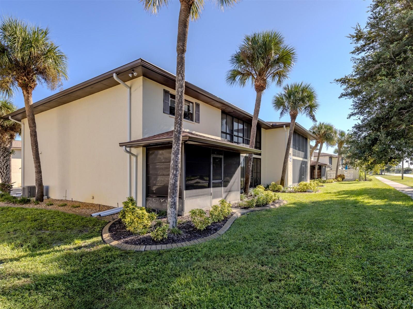 361 AIRPORT AVE E #508 — photo 8